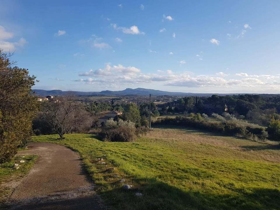 Le Mas De La Villarde Saint-Ambroix Oda fotoğraf